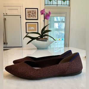 Rothy’s size 10 truffle python points.